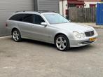 Mercedes-Benz E-klasse Combi 240 Avantgarde, Auto's, Automaat, Achterwielaandrijving, Gebruikt, 2597 cc