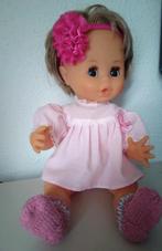 Lief meisje pop Bella - 40 cm, Ophalen of Verzenden, Zo goed als nieuw, Babypop