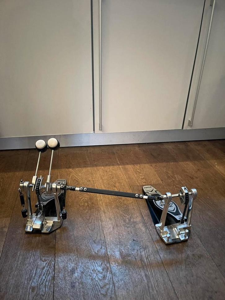 Tama Iron Cobra 200 Dubbele Bassdrumpedaal, Muziek en Instrumenten, Drumstellen en Slagwerk, Gebruikt, Tama, Ophalen