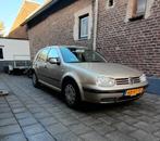 Volkswagen Golf 1.6 77KW 2001 Beige, Auto's, Volkswagen, Voorwielaandrijving, Stof, 1145 kg, 4 cilinders