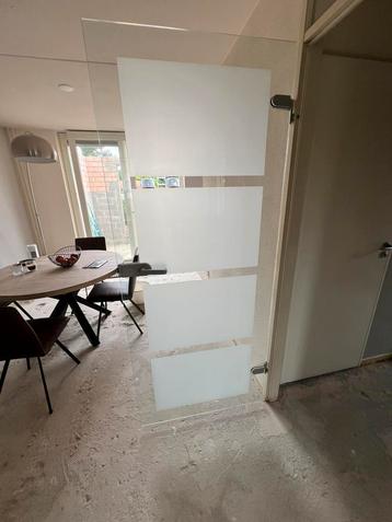 Glazen binnen deur H 201cm x B 83 cm beschikbaar voor biedingen