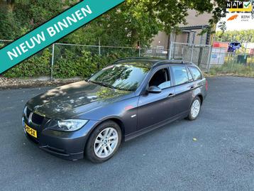 BMW 3-serie Touring 318i High Executive LEUKE AUTO RIJDT EN  beschikbaar voor biedingen