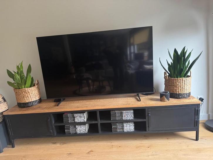tv meubel zwart metaal en mango hout nieuw, Huis en Inrichting, Kasten | Televisiemeubels, Zo goed als nieuw, Minder dan 100 cm