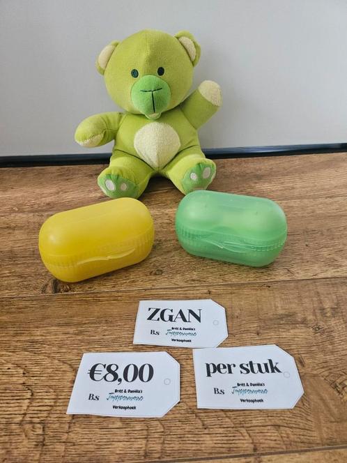 * Tupperware eierdoos voor 2 eieren geel en groen, Huis en Inrichting, Keuken | Tupperware, Zo goed als nieuw, Bus of Trommel