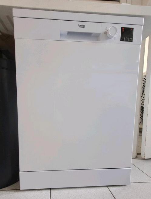 Beko vrijstaande vaatwasser, Witgoed en Apparatuur, Vaatwasmachines, Zo goed als nieuw, Vrijstaand, 85 tot 90 cm, 45 tot 60 cm