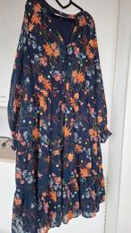 Donkerblauwe bloemenjurk Miljuschka maart 48, Maat 46/48 (XL) of groter, Ophalen of Verzenden, Gedragen, Onder de knie
