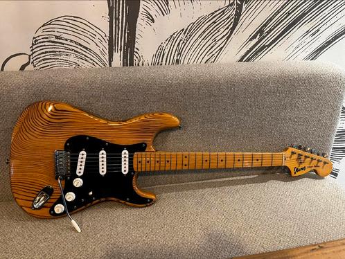 Ibanez 2655ZB vintage strat silver series, Muziek en Instrumenten, Snaarinstrumenten | Gitaren | Elektrisch, Gebruikt, Solid body