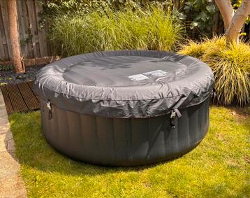 Jacuzzi spa beschikbaar voor biedingen