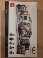 Splinternieuw!! Lego 10291 The Fab 5 Loft Queer Eye, Hobby en Vrije tijd, Denksport en Puzzels, Ophalen of Verzenden, Minder dan 500 stukjes