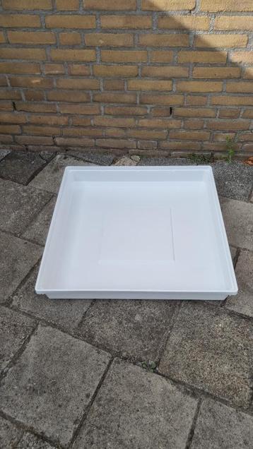 Lekbak voor wasmachine. beschikbaar voor biedingen