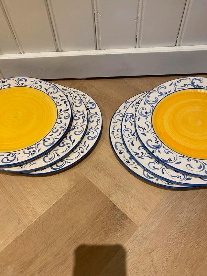 PortAzul Gele Borden met Delfts Blauwe Rand, Huis en Inrichting, Keuken | Servies, Gebruikt, Bord(en), Overige stijlen, Aardewerk