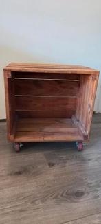 Houten kist/krat op wielen, Ophalen, Gebruikt