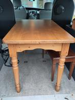 Massief grenen tafel in nette staat, Huis en Inrichting, Tafels | Eettafels, Ophalen, Gebruikt, 100 tot 150 cm, Klassiek