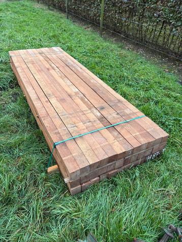 Hardhouten Palen 8x8 3mtr - 36 stuks (of per stuk) beschikbaar voor biedingen