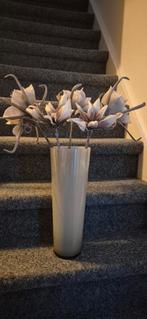 Grote vaas met kunstbloemen., Ophalen, Zo goed als nieuw