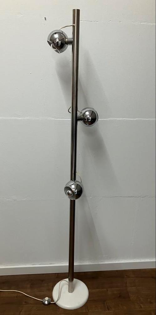 Vintage space age eyeball magnetische vloerlamp Luci Italië, Huis en Inrichting, Lampen | Vloerlampen, 150 tot 200 cm, Ophalen
