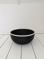 Grote zwart-witte design mand, perfect ook als krantenmand, Ophalen, Mand, Rond, Zo goed als nieuw