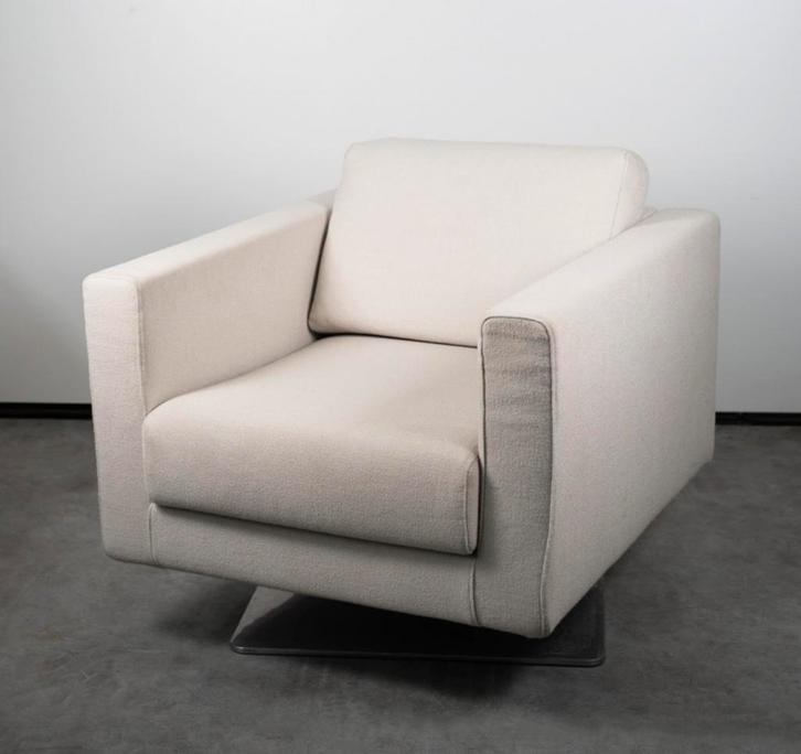 Vitra Park swivel armchair by Jasper Morrison, Huis en Inrichting, Fauteuils, Zo goed als nieuw, Metaal, Stof, 100 tot 125 cm