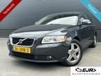 Volvo S40 1.8 Kinetic AIRCO*CRUISE*TELEFOON*CV+AFS*RIJKLAAR!, Auto's, Volvo, Te koop, Zilver of Grijs, 14 km/l, Benzine