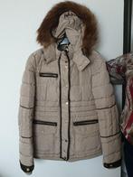 Winterjas dames maat M, nooit gedragen, Kleding | Dames, Ophalen, Zo goed als nieuw, Maat 38/40 (M), Beige
