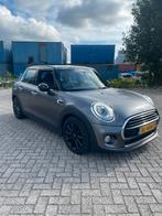 Mini 1.5 Cooper 5D AUT 2018 (wrap mat grijs), Auto's, 136 pk, Overige kleuren, 48 €/maand, Particulier