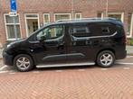 Opel Combo Cargo 50kWh 136pk 11 kW L2h1 2024 Zwart, Auto's, Bestelauto's, Zwart, Origineel Nederlands, Elektrisch, Opel