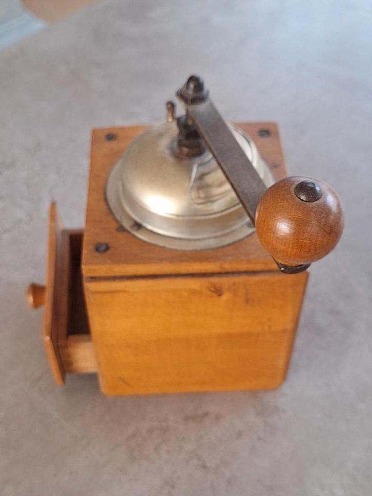 Antieke Armin Koffiemolen - Zeer Goede Staat, Antiek en Kunst, Antiek | Keukenbenodigdheden, Ophalen of Verzenden