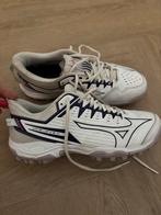 Mizuno hockey / korfbal veldschoenen maat 40, Ophalen of Verzenden, Zo goed als nieuw, Schoenen