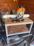 Zelfbouw freestafeltje met triton tra001, Doe-het-zelf en Verbouw, Gereedschap | Freesmachines, Ophalen, Triton, Zo goed als nieuw