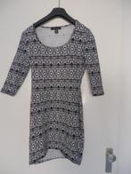 kort jurkje maat 40 nauwsluitend, Maat 38/40 (M), Ophalen of Verzenden, Zo goed als nieuw, Boven de knie