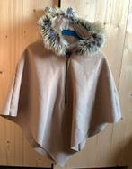 Beige Poncho cape maat M/L, Kleding | Dames, Verzenden, Zo goed als nieuw, Beige
