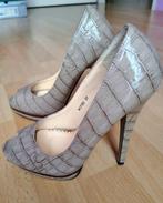 Te koop chique hoge hakken, Pumps, Beige, Ophalen of Verzenden, Zo goed als nieuw