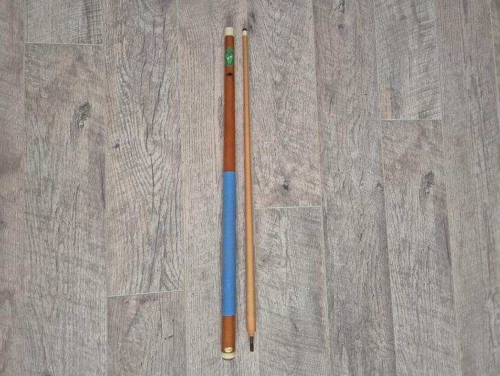 Buffalo keu, Sport en Fitness, Biljarten en Poolen, Zo goed als nieuw, Keu of Ballen, Ophalen