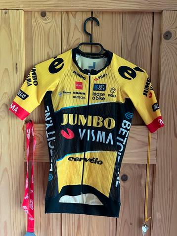 Team Jumbo-Visma Aero Shirt AGU Premium beschikbaar voor biedingen