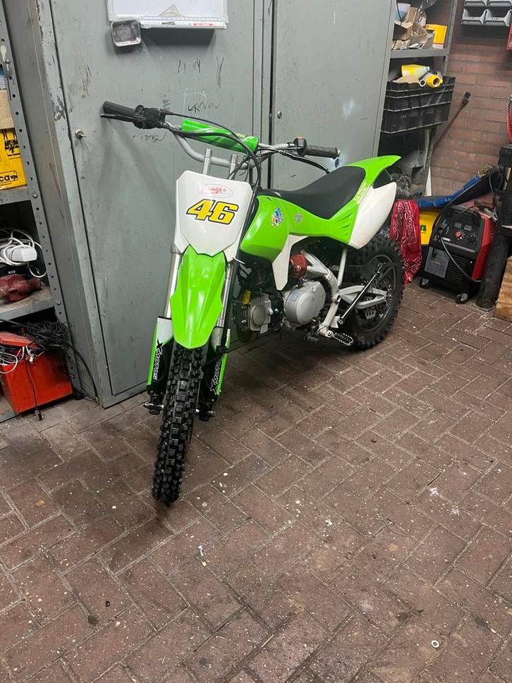 Pitbike 125cc 4-takt, Fietsen en Brommers, Brommers | Crossbrommers, Gebruikt, Overige merken, Ophalen