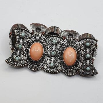 Armband met steentjes beschikbaar voor biedingen