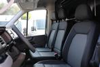 Volkswagen Crafter 2.0 TDI 177pk L3 H2 Automaat Airco Naviga, Auto's, Bestelauto's, 4 cilinders, Volkswagen, 3000 kg, 11 km/l