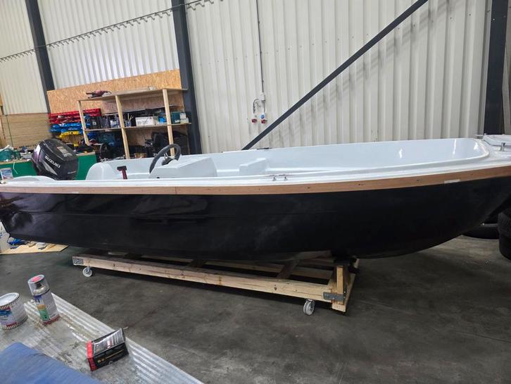 Mooie sloep 5.50m met 30pk Suzuki, Watersport en Boten, Motorboten en Motorjachten, Zo goed als nieuw, Polyester, Tot 6 meter