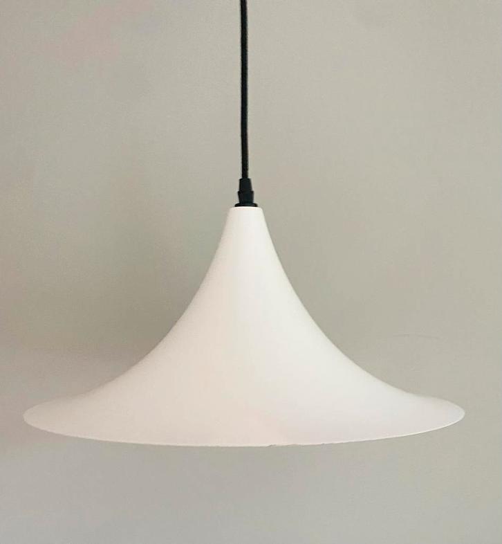 Vintage 60s Heksenhoed hanglamp, Huis en Inrichting, Lampen | Hanglampen, Zo goed als nieuw, Minder dan 50 cm, Metaal, Ophalen of Verzenden