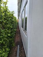 Grote. woonunit bestaat uit 7 conteners samen 120 m2 groot, Ophalen, Hout, 3 ramen of meer