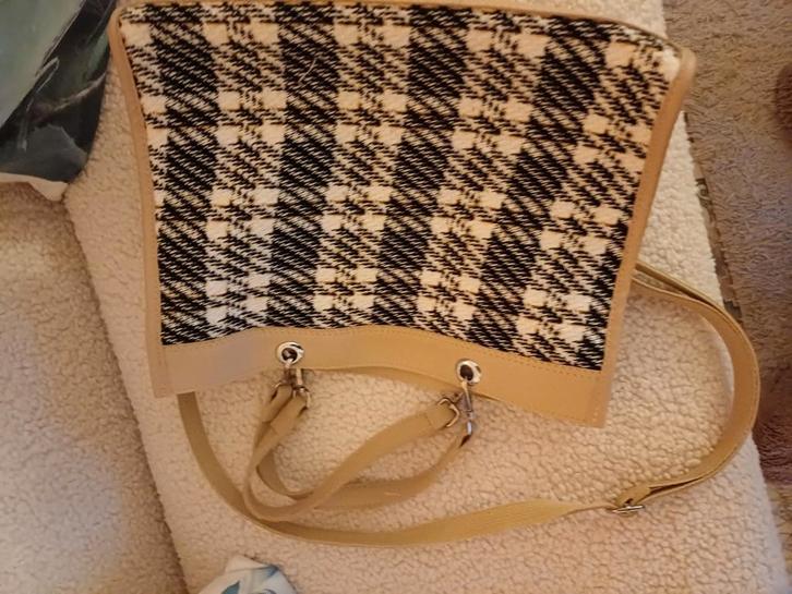 gratis dames schouder tas ruit beige wit zwart, Sieraden, Tassen en Uiterlijk, Tassen | Damestassen, Nieuw, Handtas, Beige, Ophalen of Verzenden