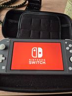 Nintendo switch lite met case en spel Kirby, Spelcomputers en Games, Spelcomputers | Nintendo Switch Lite, Ophalen of Verzenden
