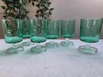 6 smaragd groene Franse glaasjes op voet, Ophalen of Verzenden, Zo goed als nieuw, Borrel- of Shotglas