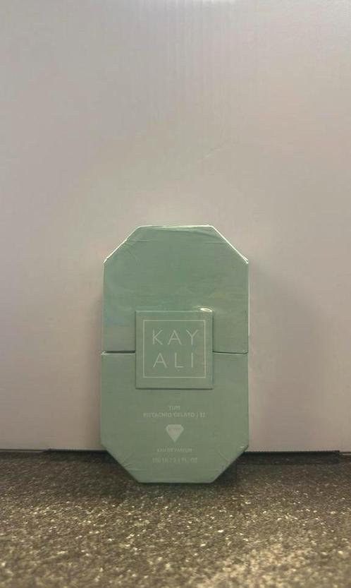 Kayali Yum Pistachio Gelato 100 ML, Sieraden, Tassen en Uiterlijk, Uiterlijk | Parfum, Zo goed als nieuw, Ophalen of Verzenden