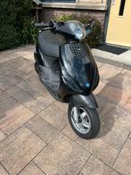 Zip 70cc €1600 vaste prijs of teruil a1 motorscooter, Fietsen en Brommers, Scooters | Piaggio, Ophalen, Tweetakt, Maximaal 45 km/u