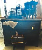 Zwarte Lade kast, Antiek en Kunst, Ophalen