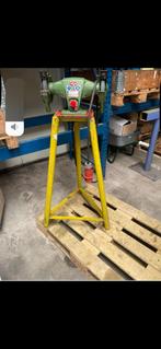Te koop slijpmachine op voet., Doe-het-zelf en Verbouw, Gereedschap | Overige machines, Ophalen of Verzenden, Zo goed als nieuw