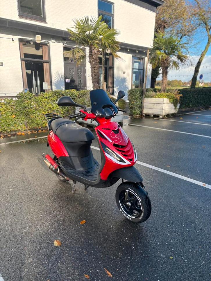 Piaggio Zip 70CC 2T, Fietsen en Brommers, Scooters | Piaggio, Zo goed als nieuw, Zip, Maximaal 45 km/u, Tweetakt, Ophalen