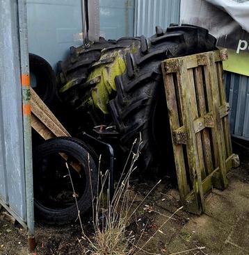Tractorbanden / autobanden GRATIS beschikbaar voor biedingen