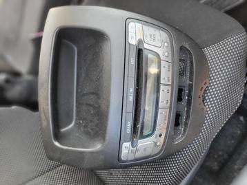 Radio Toyota Aygo Citroën c1 pegeout  107 beschikbaar voor biedingen